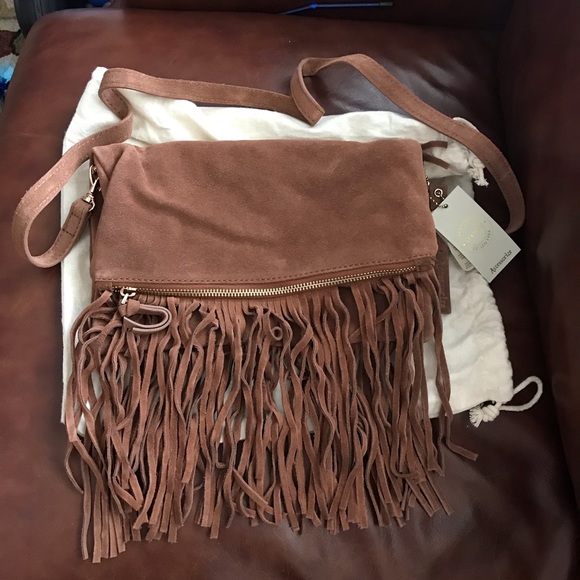 accessorize handbags